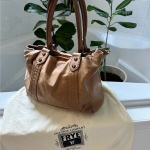 Frye Melissa Tote in Beige